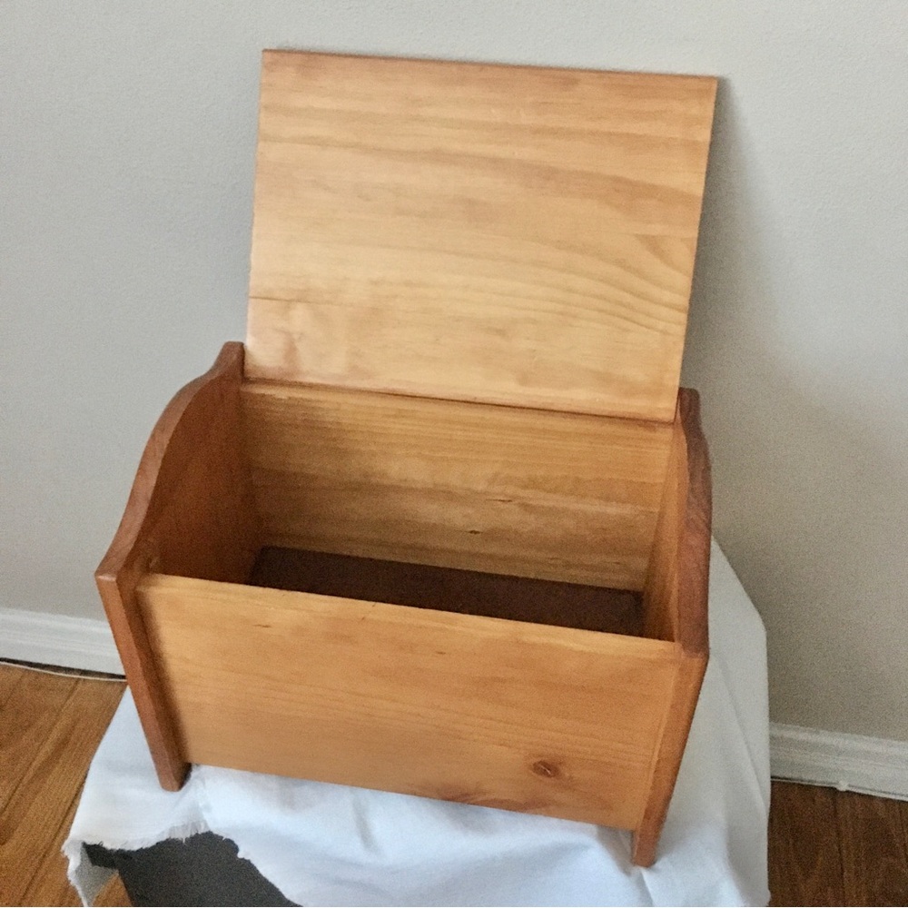 Vintage 80s Hope Keepsake Chest Maple Wood Honey Finish Small | 16.5”